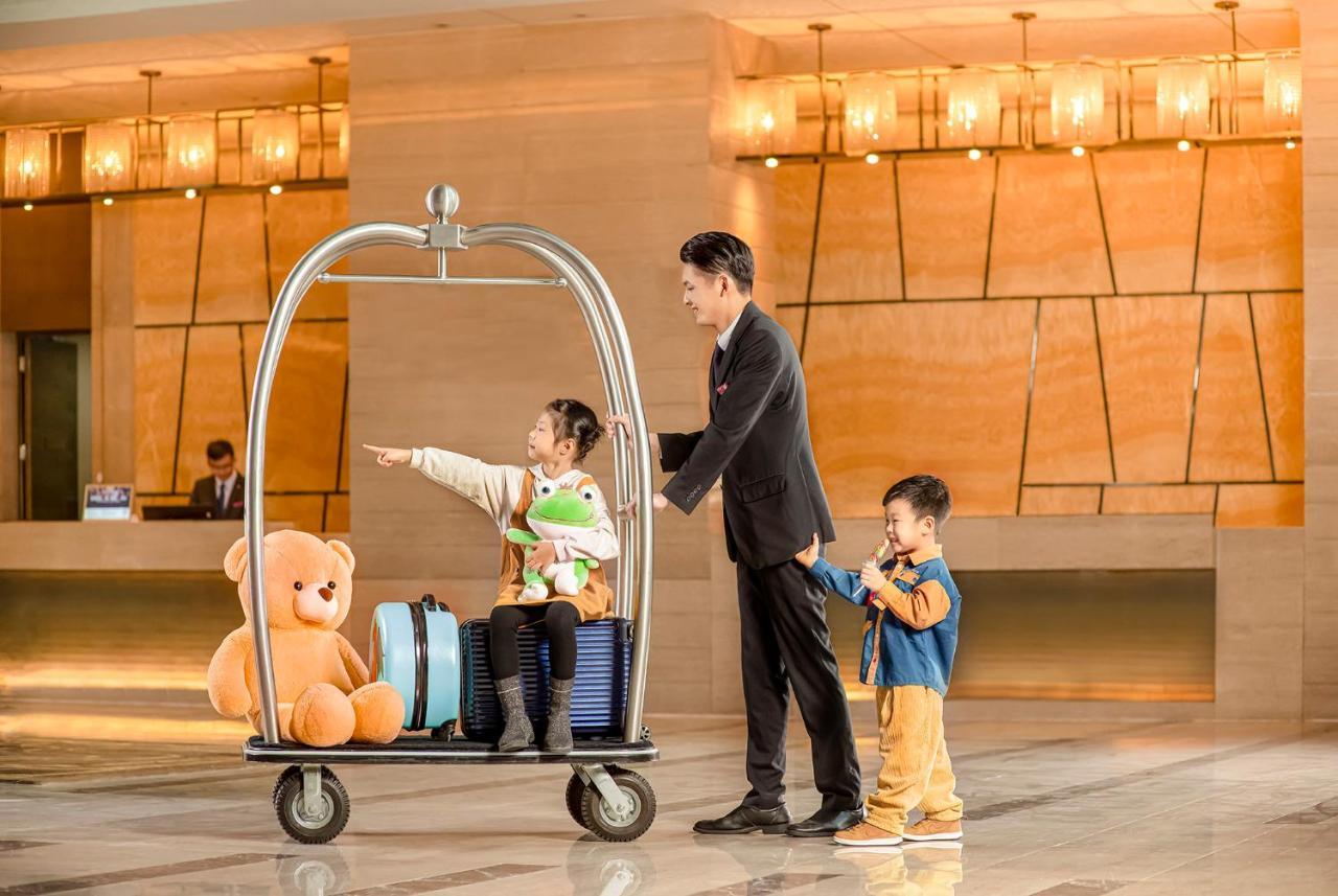 Crowne Plaza Shenzhen Longgang City Centre By Ihg Buitenkant foto