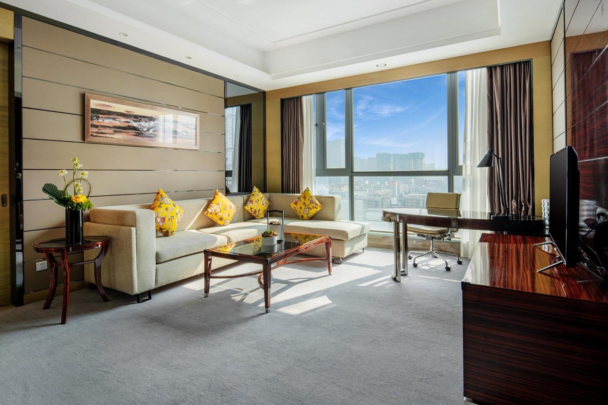 Crowne Plaza Shenzhen Longgang City Centre By Ihg Buitenkant foto